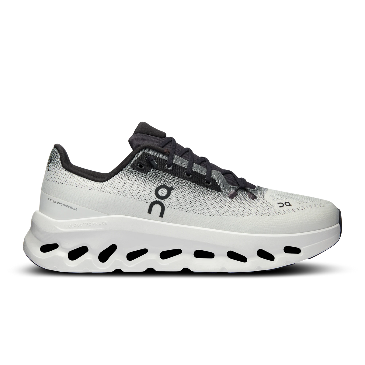 Cloudtilt – Black | Ivory